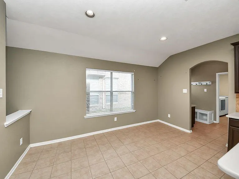 24822 Diamond Run Ct — Photo 32