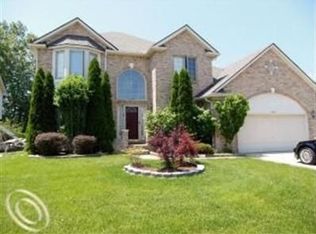 50859 Russell Dr, Macomb, MI 48044