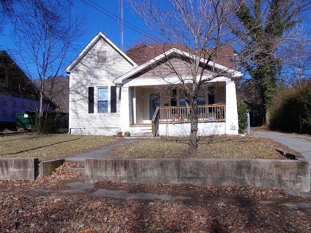 1st image of 479 Chickamauga Ave
