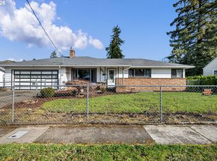 630 S 3rd St, Cottage Grove, OR 97424