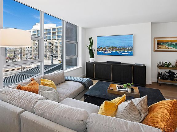 4th image of 1388 Kettner Blvd Unit 202