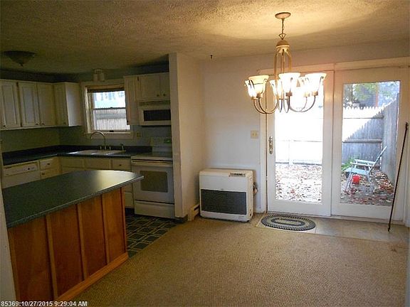 5th image of 40 Munroe Ln #40