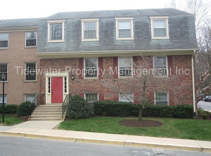 1st image of 6022 Westchester Park Dr APT 201