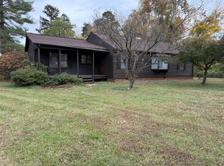 5811 Queen Alice Rd, Greensboro, NC 27407
