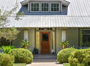 160 Avenue C, Apalachicola, FL 32320