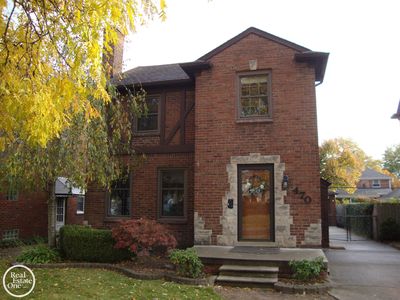 470 McKinley Ave, Grosse Pointe Farms, MI, 48236