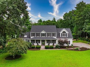 6 Highland St, Tyngsboro, MA 01879