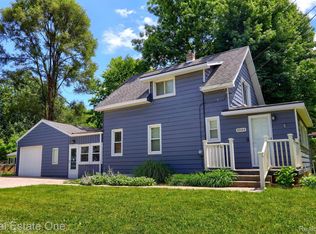 4844 Elizabeth Lake Rd, Waterford, MI 48327