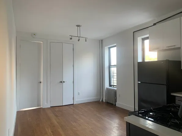 367 South Fifth Street image 1 of 3