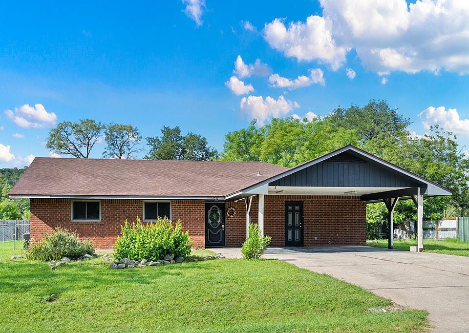 1st image of 108 Riverpark Dr