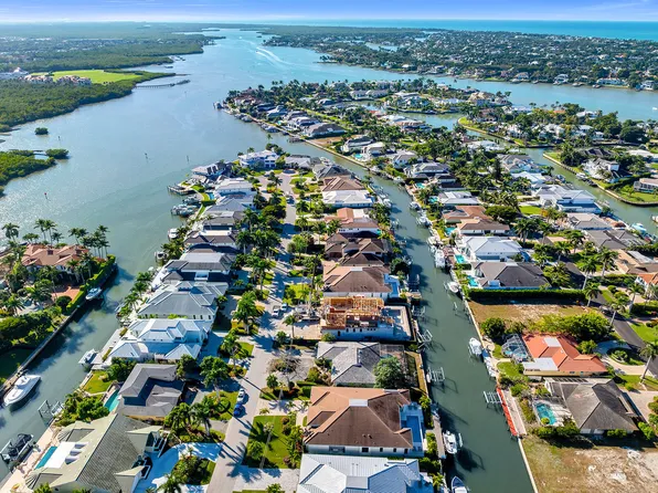 2170 Snook Dr, Naples, FL 34102