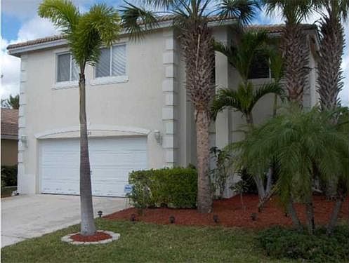 1st image of 6120 Willoughby Cir