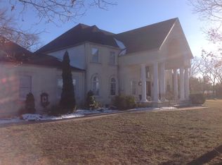 1221 Royal Sire Ct, Toms River, NJ 08755