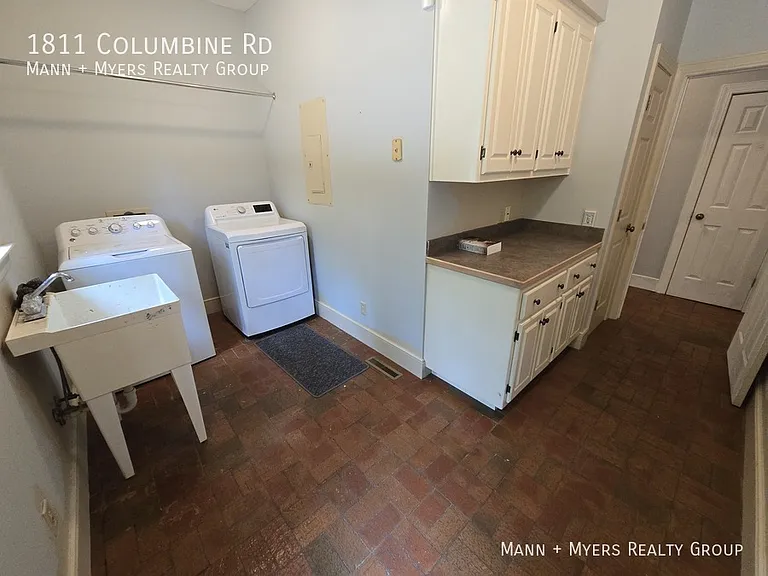1811 Columbine Rd — Photo 18
