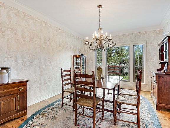 4th image of 18119 Emerald Forest Dr