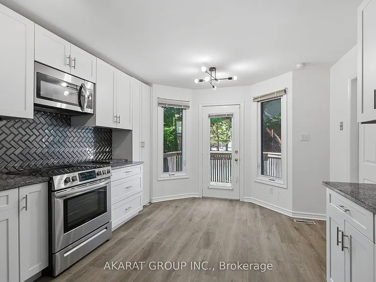 70 Sunnyside Dr #9 — Photo 17
