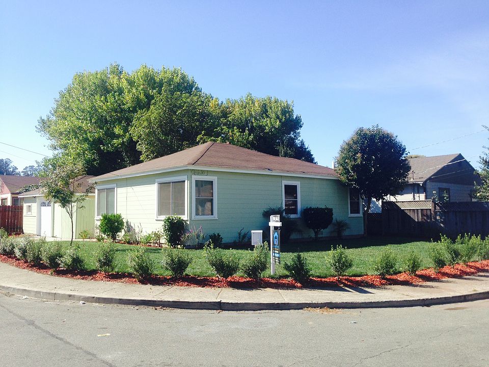 1st image of 3060 Baywood Ln