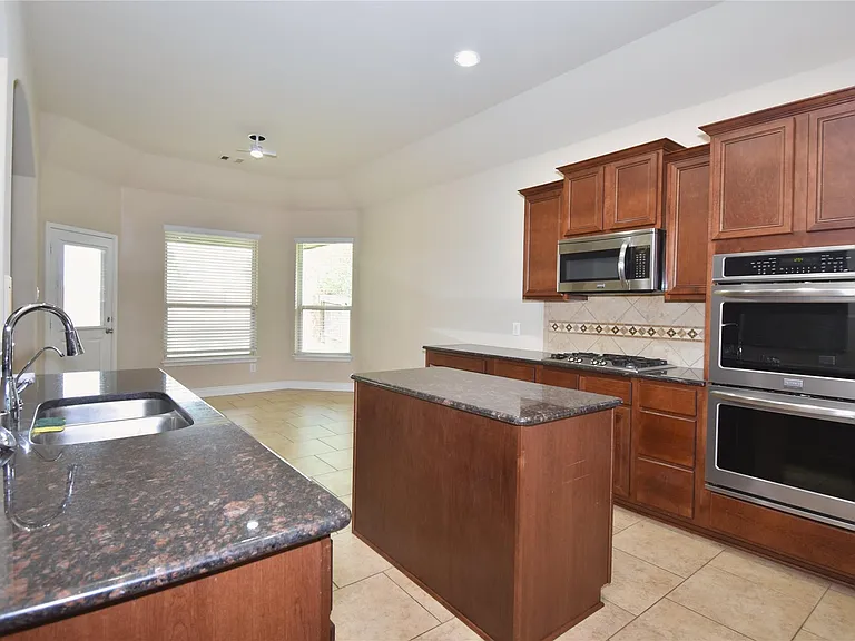 5623 S Denham Ridge Ln — Photo 12