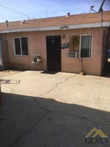 2315 Oxford St, Delano, CA, 93215