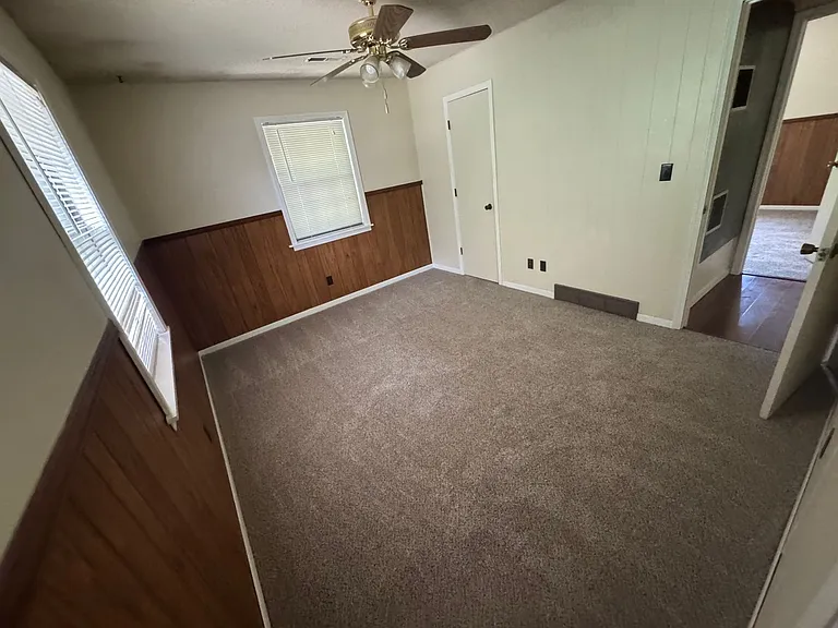 804 N Main St #1B — Photo 13