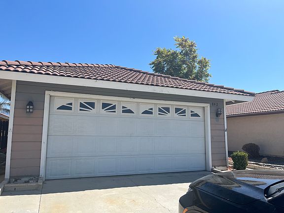 2nd image of 842 Ollie Way