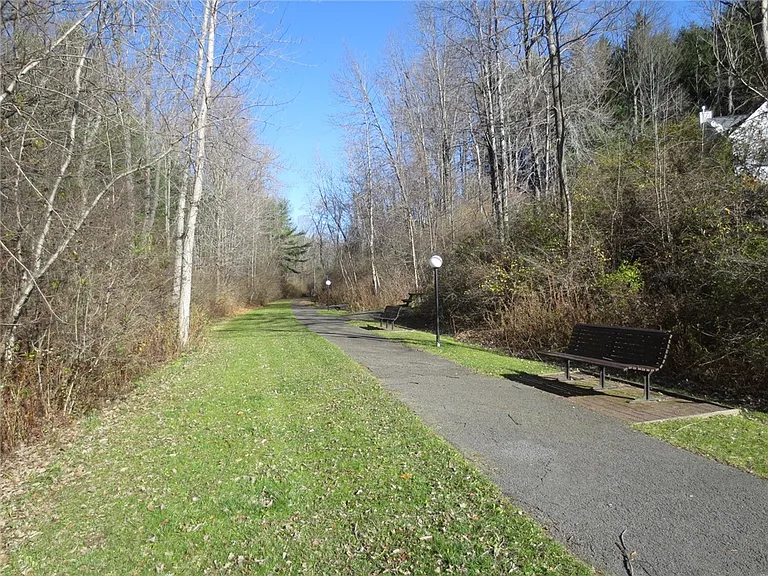 1062 Dryden Rd — Photo 18