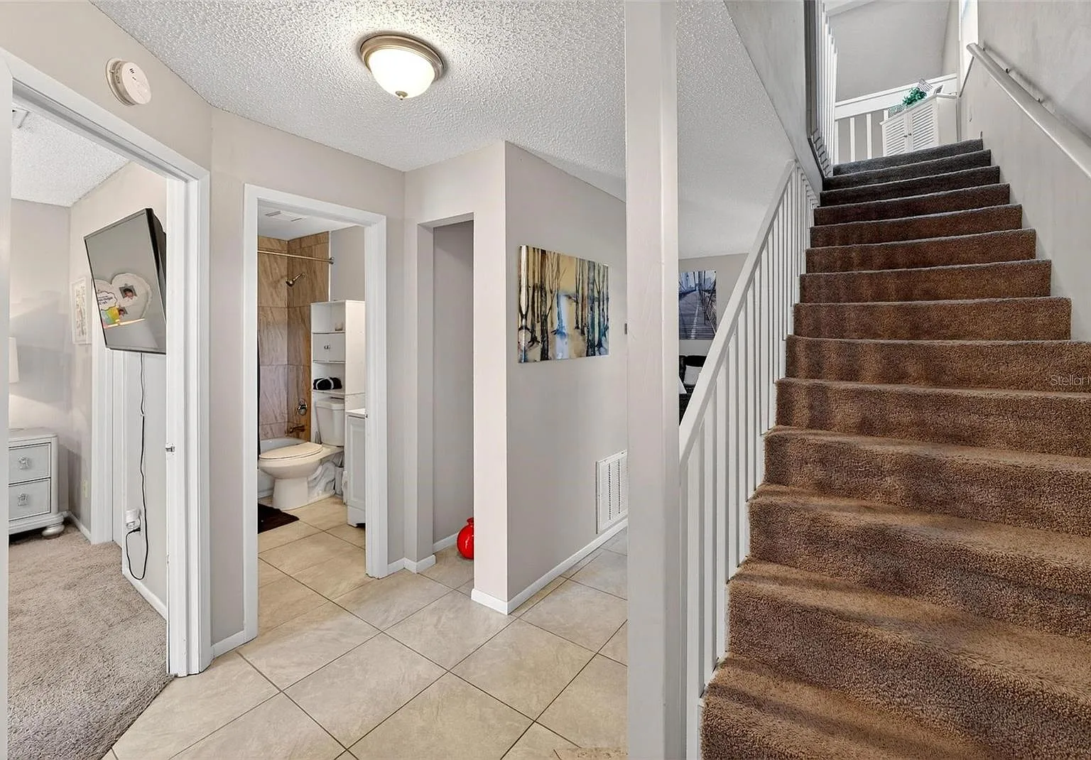 2 bed, 2.0 bath, 1240 sqft, $2,300 — Photo 4