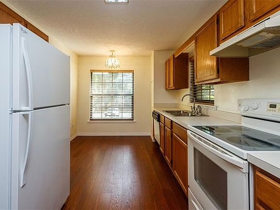 4th image of 16039 Harbar Oaks Dr