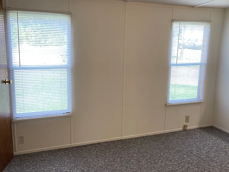 7 Lakewood Ct — Photo 5