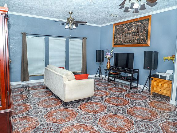 4th image of 7325 Deleon Ct