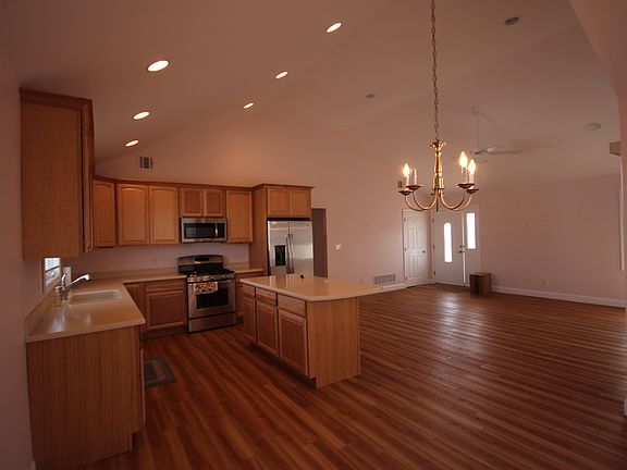 kitchen /living room