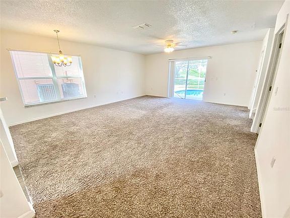 3rd image of 2404 Saint Augustine Blvd
