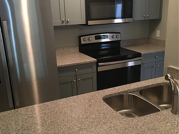 3rd image of 9350 Lennex Ln APT 812