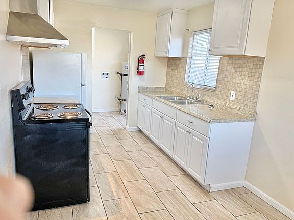 4th image of 1101 & 1105 Louisiana Blvd SE #1101-A
