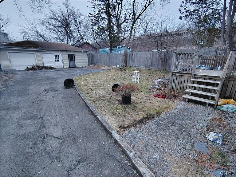 147 E Matson Ave — Photo 13