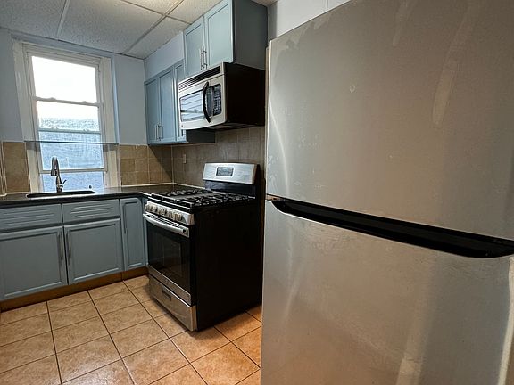 5th image of 1200 S 15th St Floor 3