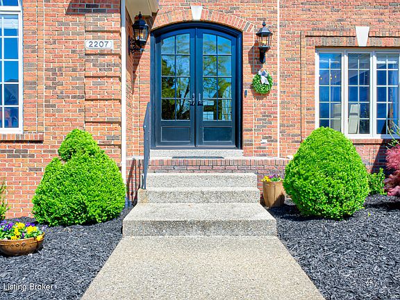 4th image of 2207 Highland Springs Pl