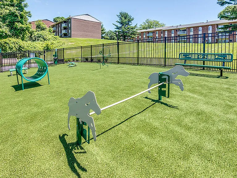 Padonia Village Apartments — Photo 24