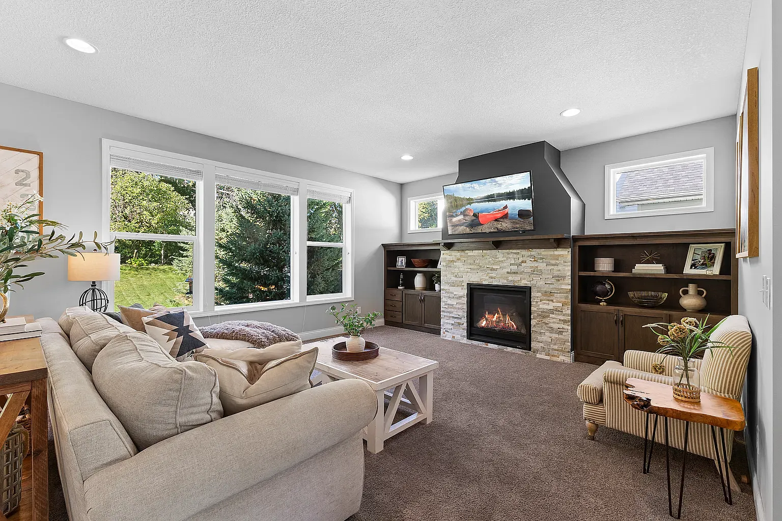 5 bed, 3059 sqft, $3,540 — Photo 1