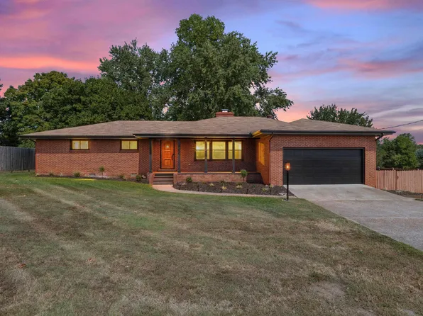 925 E 6th St, Mountain Home, AR 72653