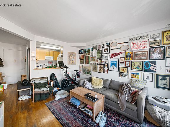 3rd image of 384 Atlantic Ave APT 4A