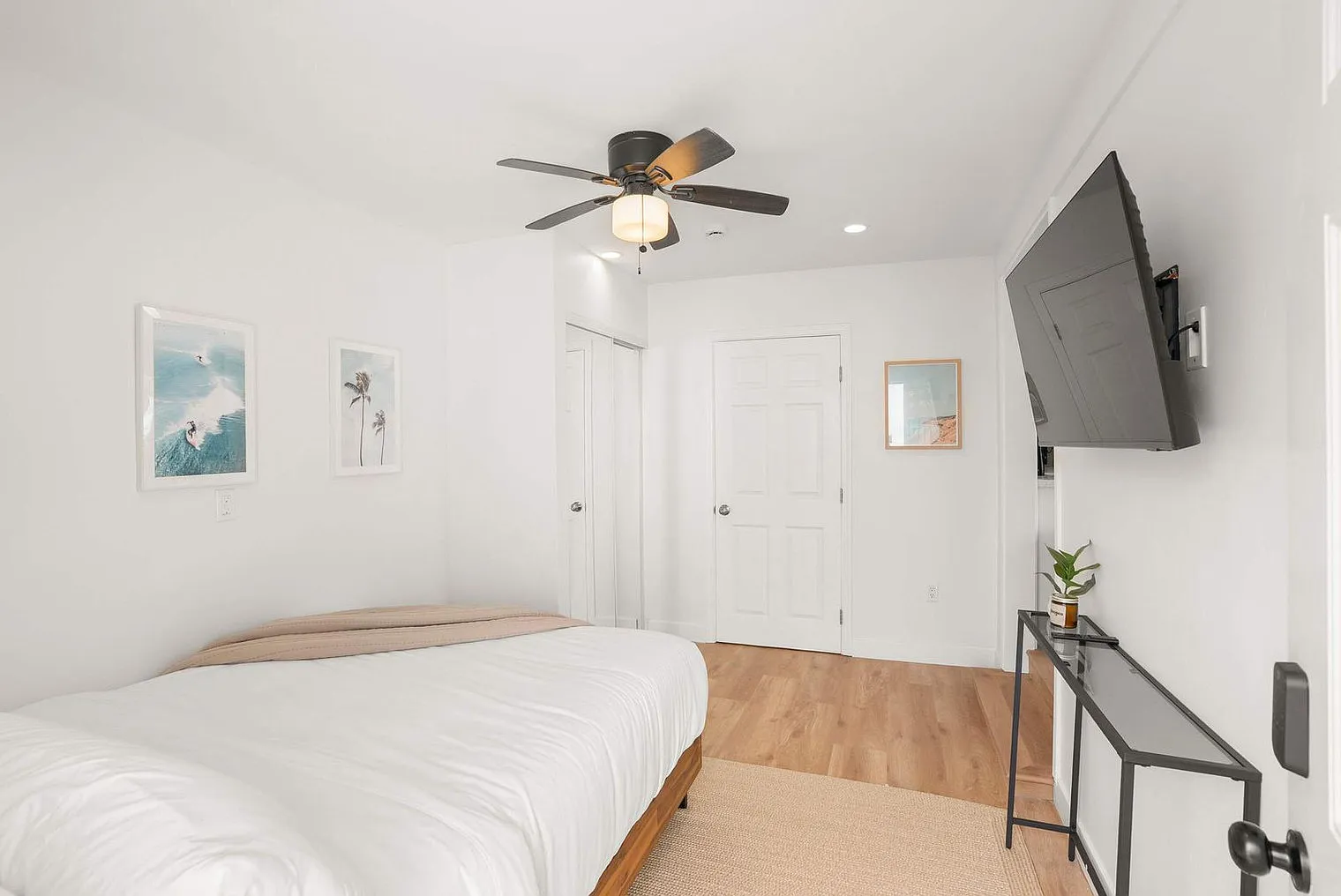 1 bed, 1.0 bath, 322 sqft, $3,771 — Photo 1