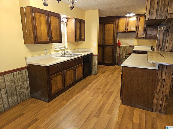 5th image of 3530 Wolf Creek Rd