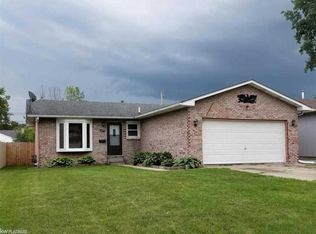 2870 W Rick Dr, Port Huron, MI 48060