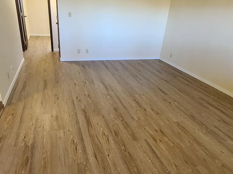 4809 W Viola Ave #D — Photo 2