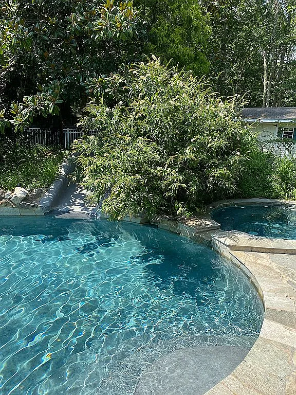 18 Tuscany Dr photo 1