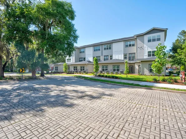Metro 39 Apartments