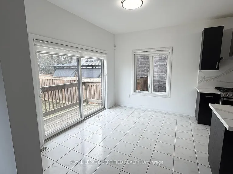 40 Lexington Ave — Photo 16