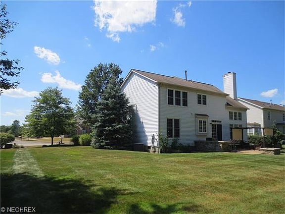 5th image of 19091 Blue Spruce Dr