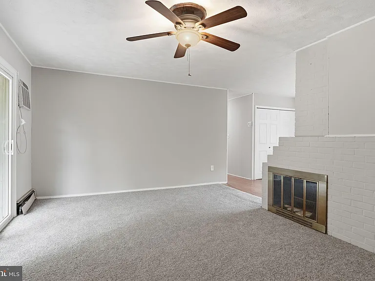 65 Orchard Ln — Photo 21